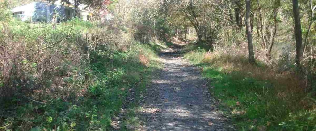 Path on Paulinskill Valley Trail - Knowlton Township to Sparta Junction, NJ