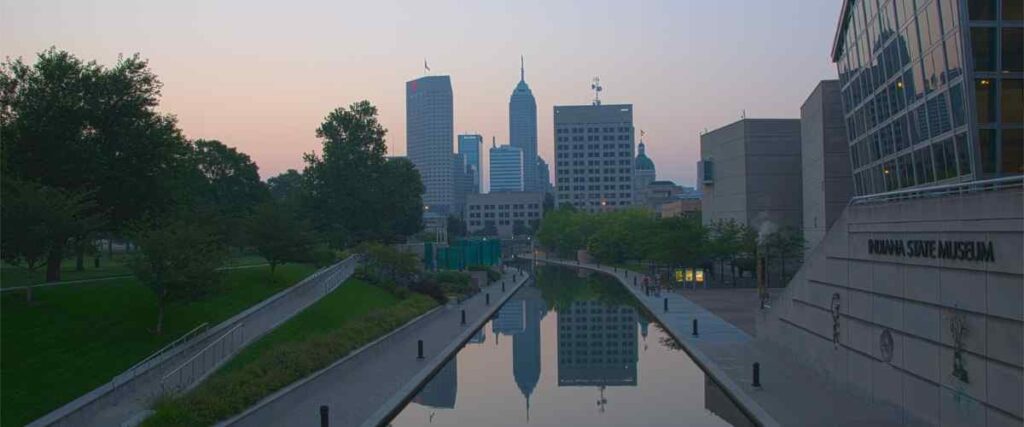 They skyline of Indianapolis during dusk. 
