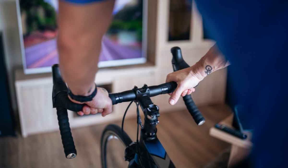 5 HIIT Cycling Workouts You Can Do on At Home