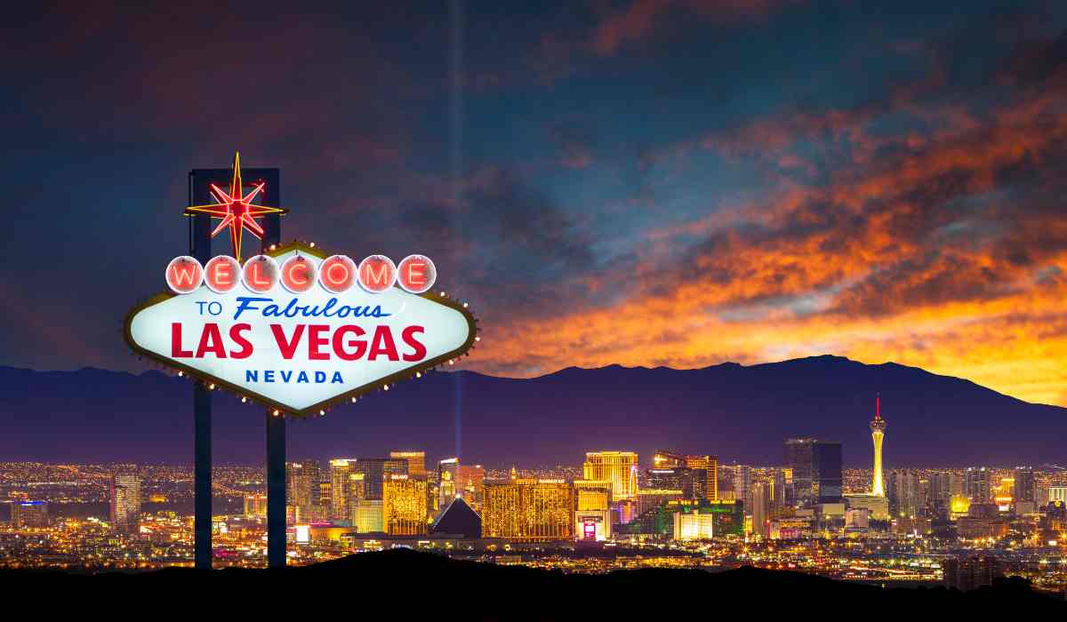 File:Welcome to Las Vegas sign.jpg - Wikipedia