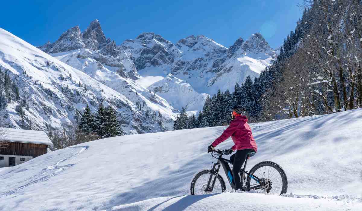 Biking in Winter: 12 Tips to Improve Your Winter Cycling Experience